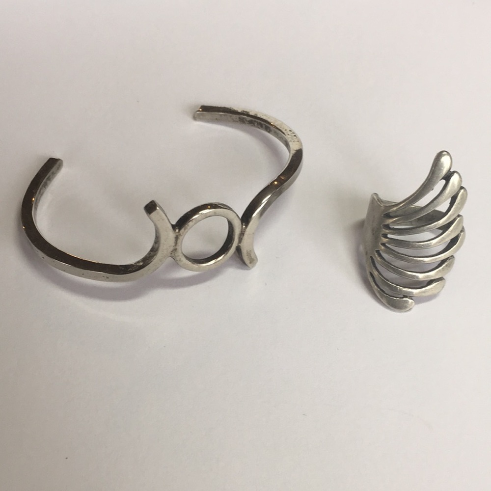 Ring and bracelet set